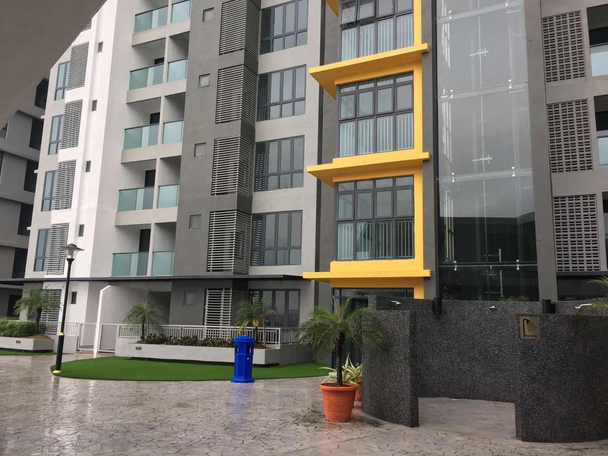 Silk Sky Residence Seri Kembangan Buitenkant foto